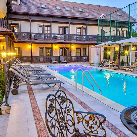 Conacul Ambient Hotel Cristian  Exterior foto